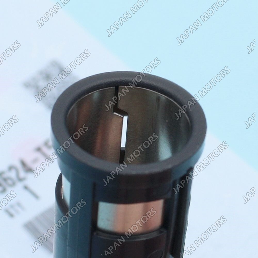 OEM Honda Odyssey Acura Center Console Power Outlet Socket Assy 39624-T5A-J01