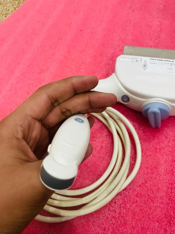 GE 8C micro convex array ultrasound transducer. Checked dxb