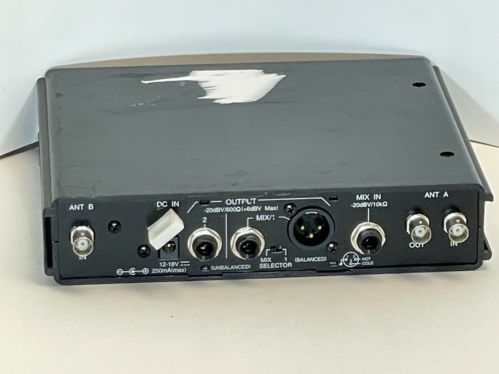 TOA WT-4820 Wireless Tuner