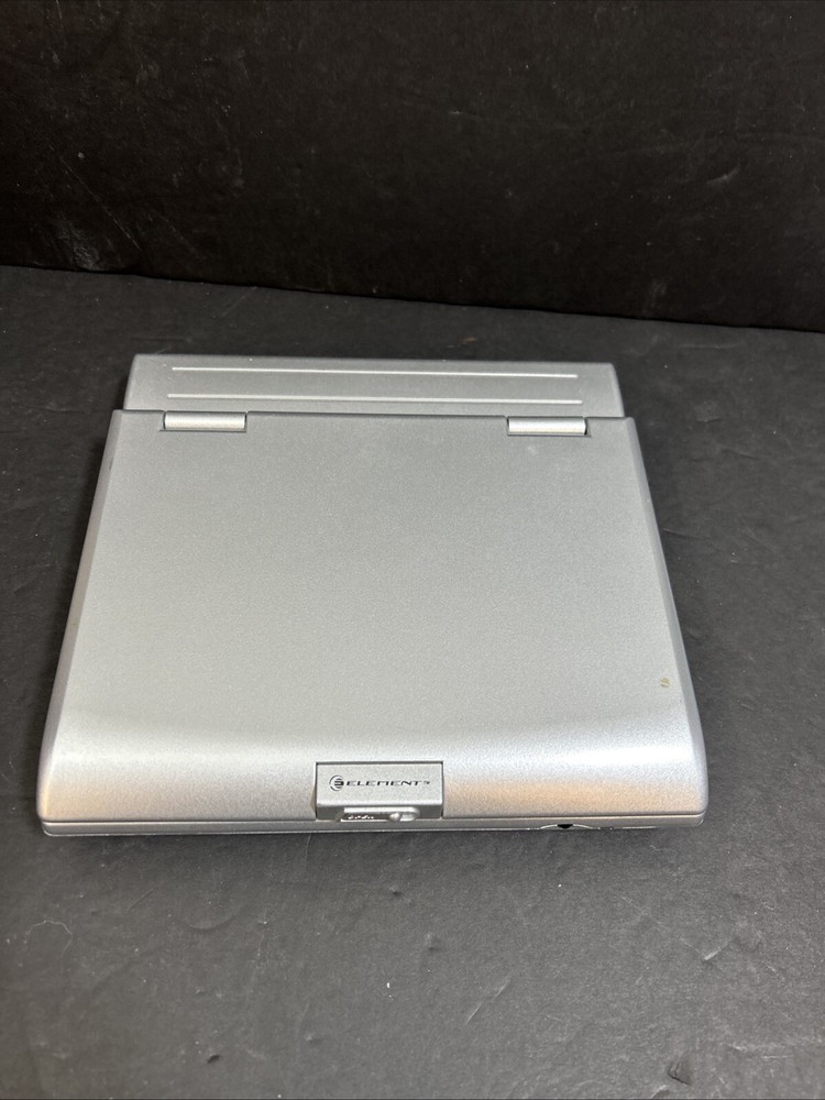 ELEMENT E700PD 7” portable DVD player with box no remote Tested