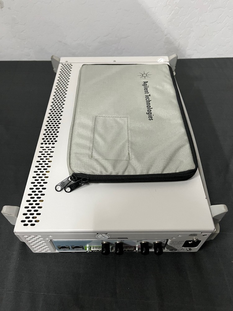 Agilent N2X N5540A Serial Protocol Tester XC includes 1733A