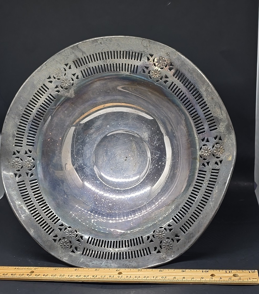 FRIEDMAN SILVER CO. SILVERPLATE PEDESTAL BOWL