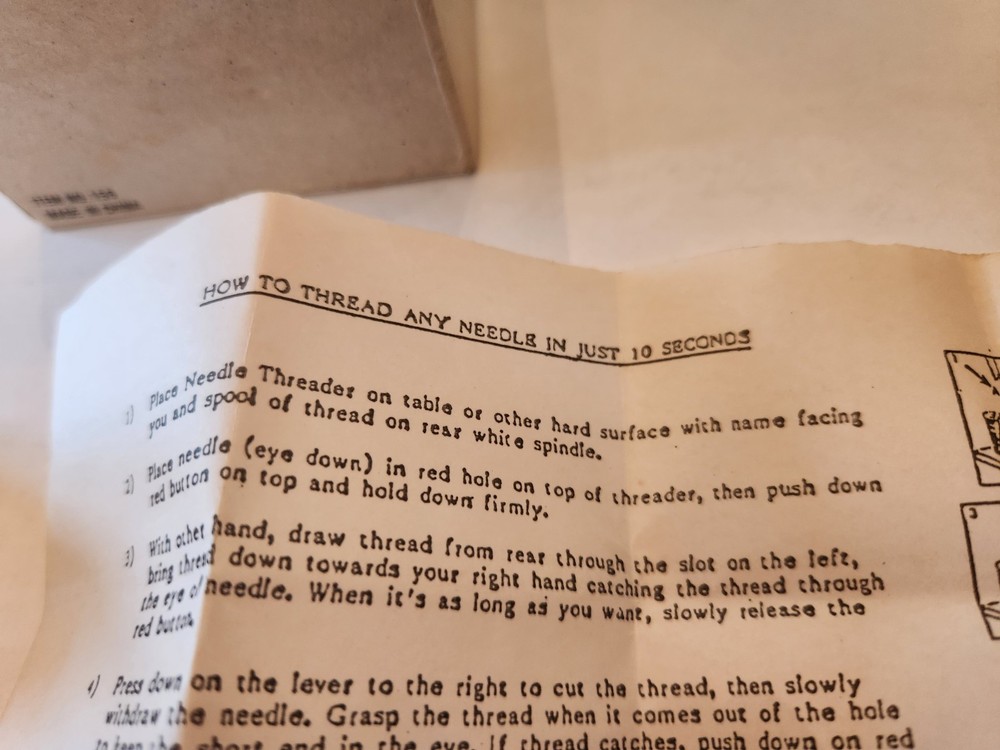 Vintage 1990 Easy Threader Machine With Instructions