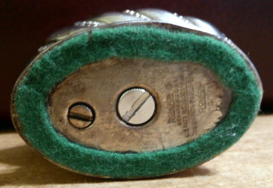 Vintage Ronson Crown Silver Plated Table Lighter