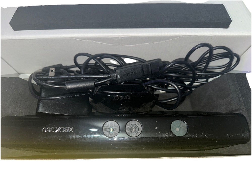 Microsoft Xbox 360 Kinect Sensor Bar Model Complete In Box Power Plug AA88