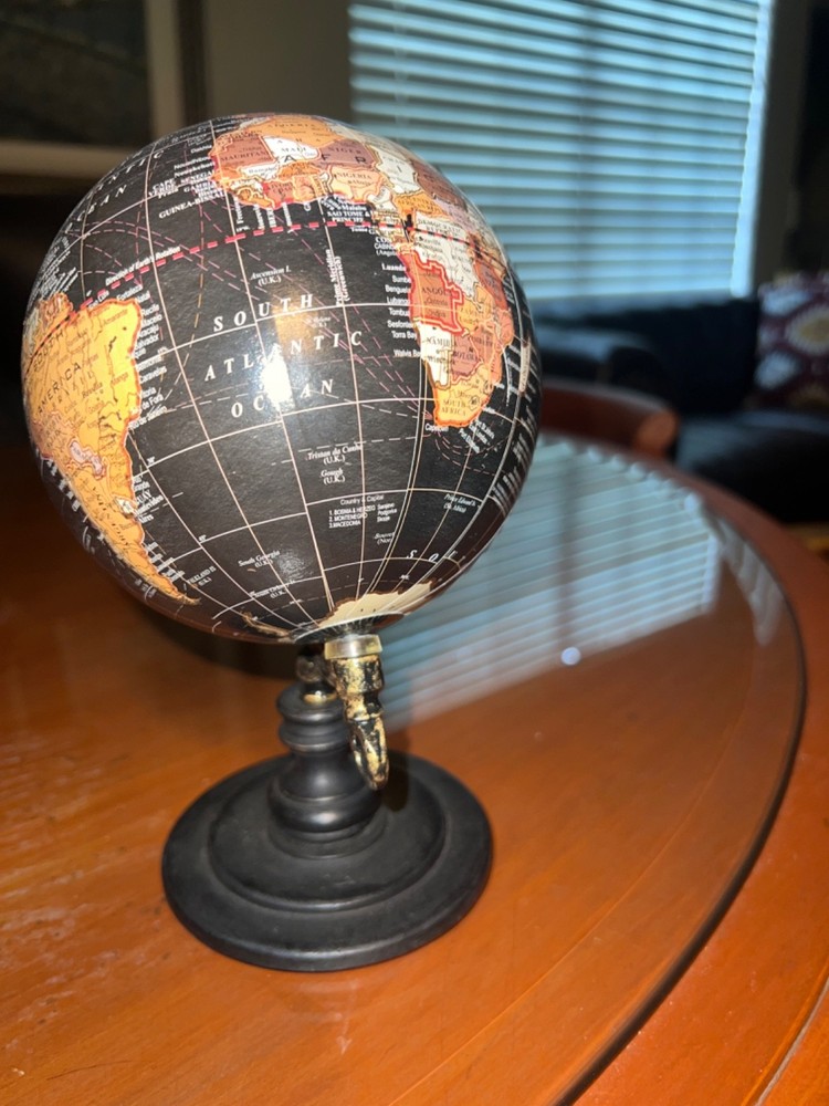 World Desk Top 10" Globe Used