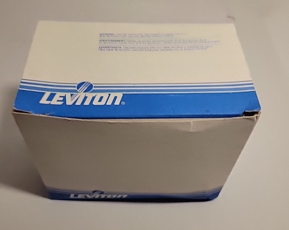 Leviton 95110-000 Plastic Push Thru Socket 10 Ct Box