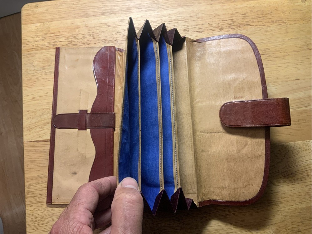 Civil War Ear Tri-fold Wallet, Soft Thin Leather, Multiple Compartments