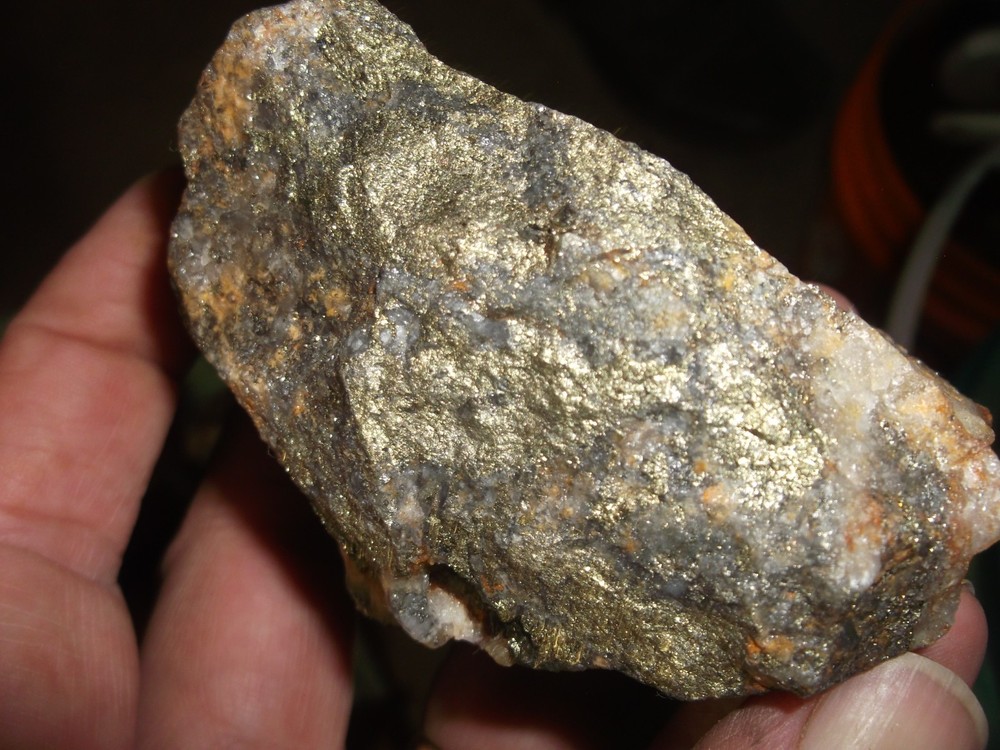 Gold, silver, copper, 318 grams samples ,ore high grade .