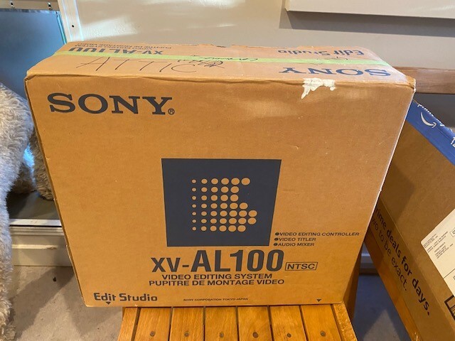 Sony XV-AL100 Video Editing System