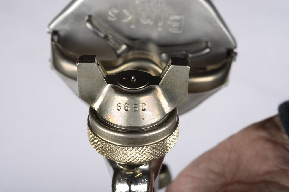 Binks Model 18 Spray Gun