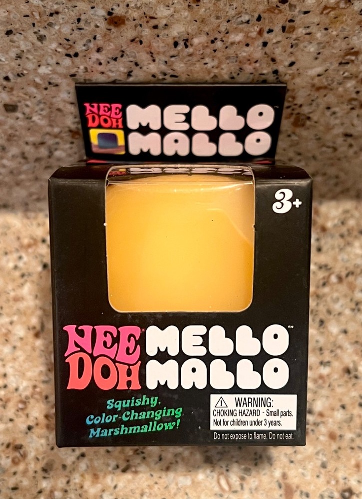 FAST SHIP NEEDOH AUTHENTIC-YELLOW-Mello Mallo color changing Marshmallow squish