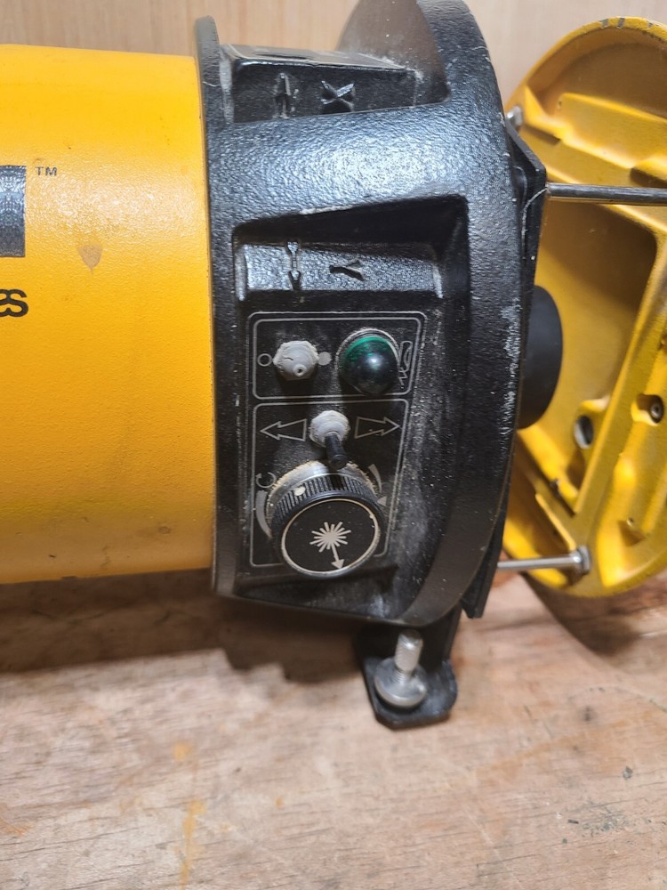 Spectra-Physics Model 942 Laser Level SL Rotary Laser Level