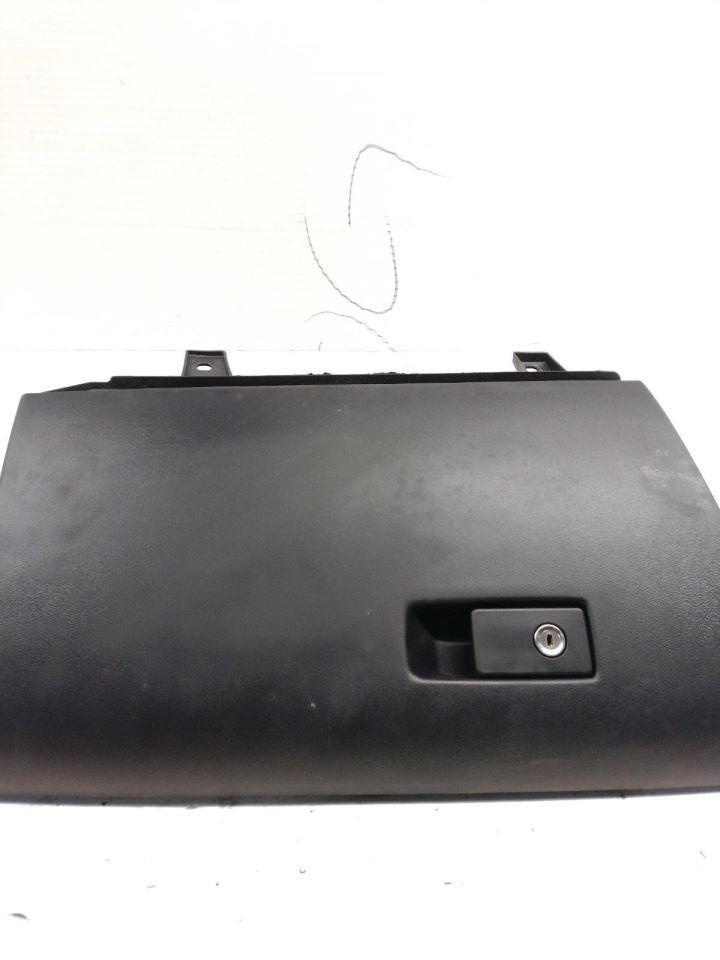 XC60      2017 Glove Box 532885