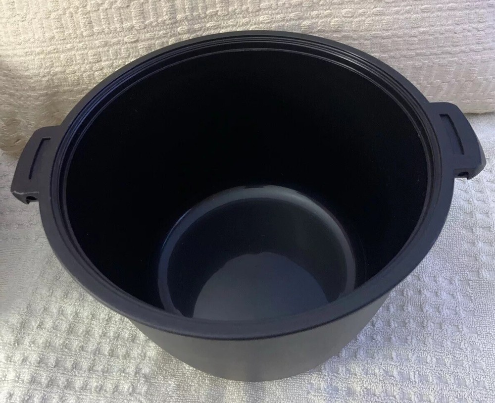 Pampered Chef Micro- Cooker