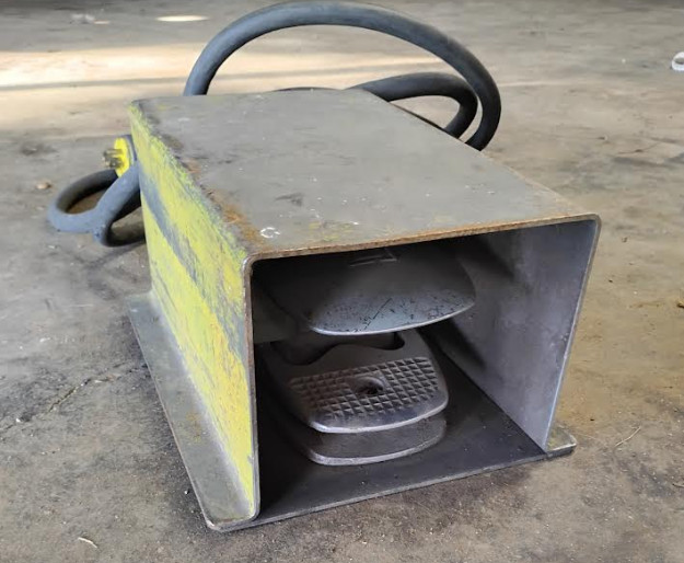 Press brake foot switch