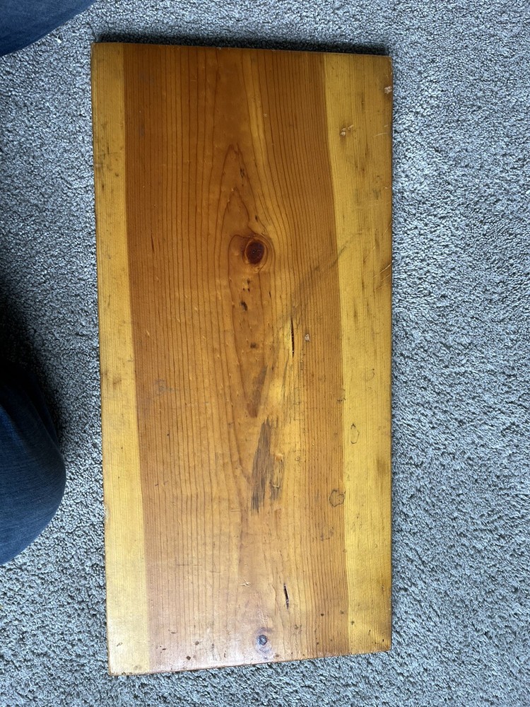 Red Wing Shose Sign