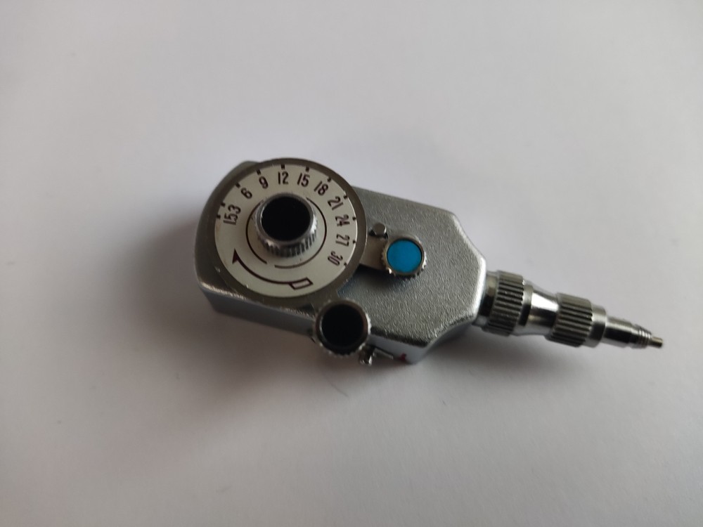 Leitz Wetzlar Leica automatic shutter release - a rare accessory.