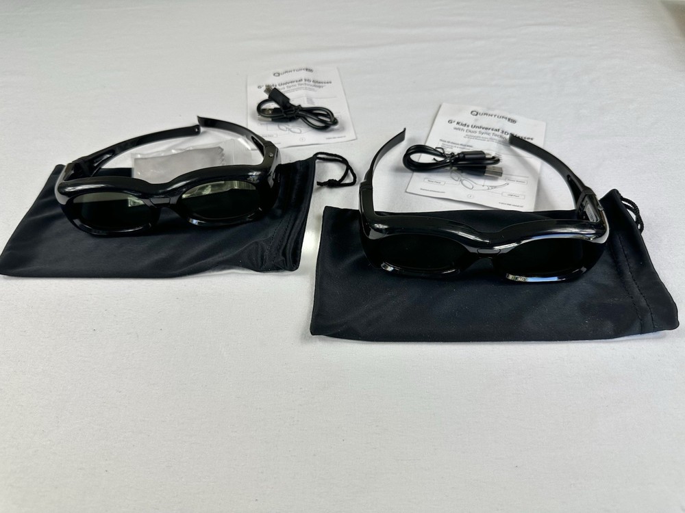 (2) Quantum 3D G7 Kids Universal 3D Glasses