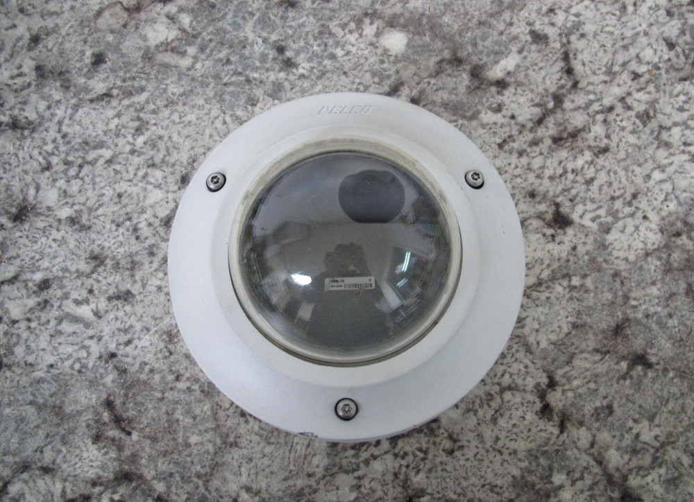 Pelco IMEBB-VS / IMELD1-1ES Dome Security Camera Backbox / Clear Lower Dome Used