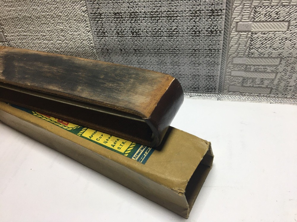 VINTAGE ANTIQUE STRAIGHT RAZOR STRAP LEATHER STRAP BARBER SHARPENER