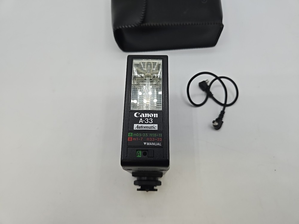 Canon A-33 Automatic Flash In Case
