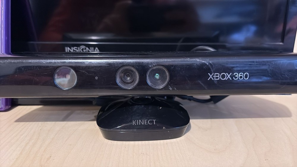 Official Microsoft Xbox 360 Kinect Motion Sensor Bar + Just Dance 2018