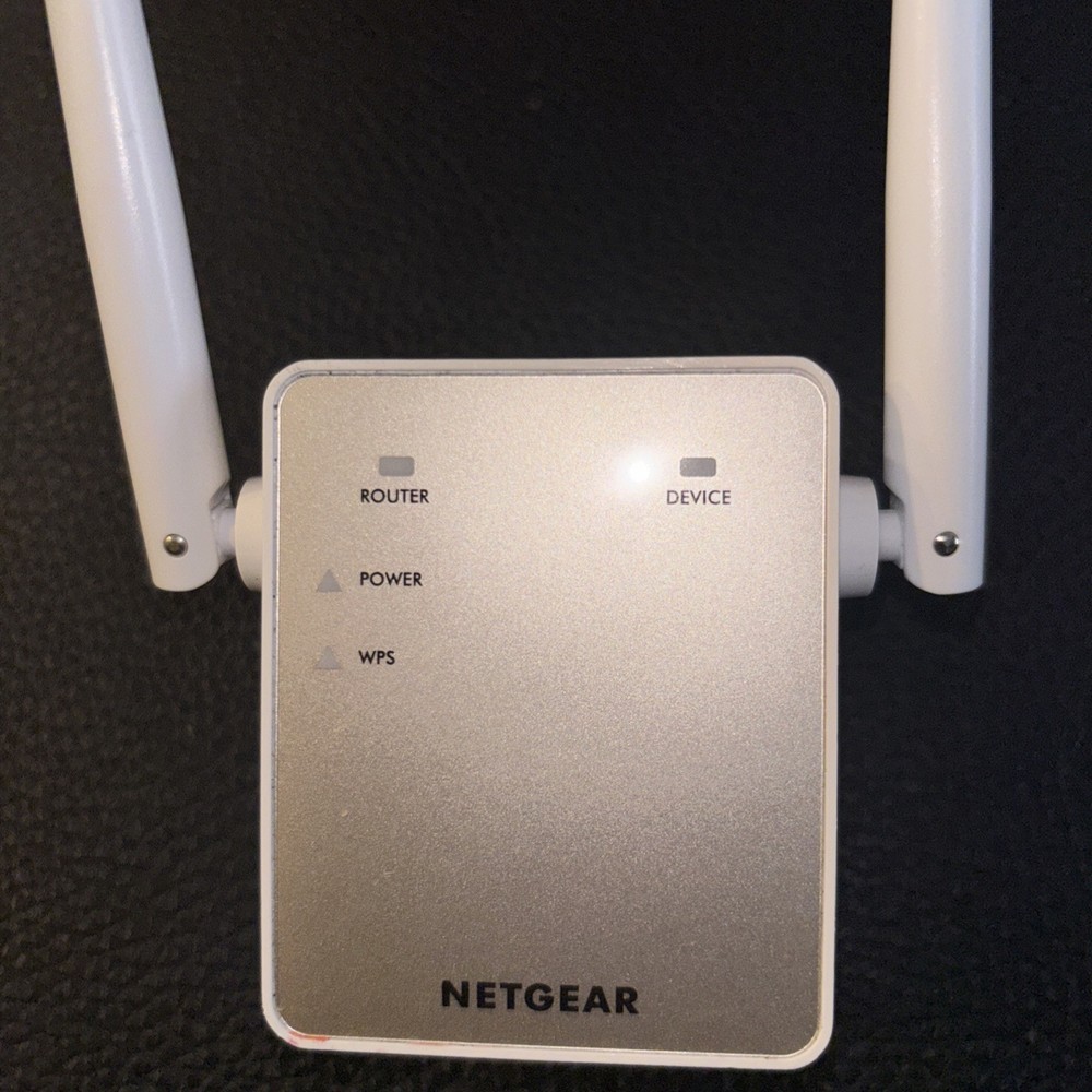 NETGEAR AC1200 Wi-Fi Range Extender - EX6120