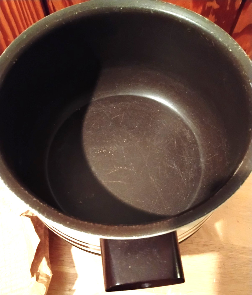 Vintage West Bend 4 Quart Automatic Slow Cooker