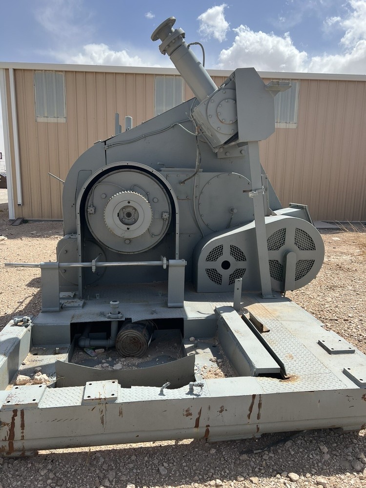 Skytop Brewster n12 2000hp drawworks
