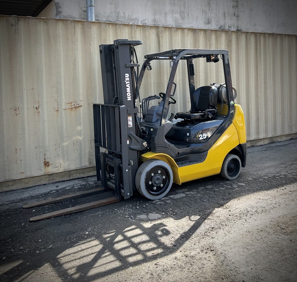 2018 KOMATSU FG25ST-16 5000 LBS FORKLIFT