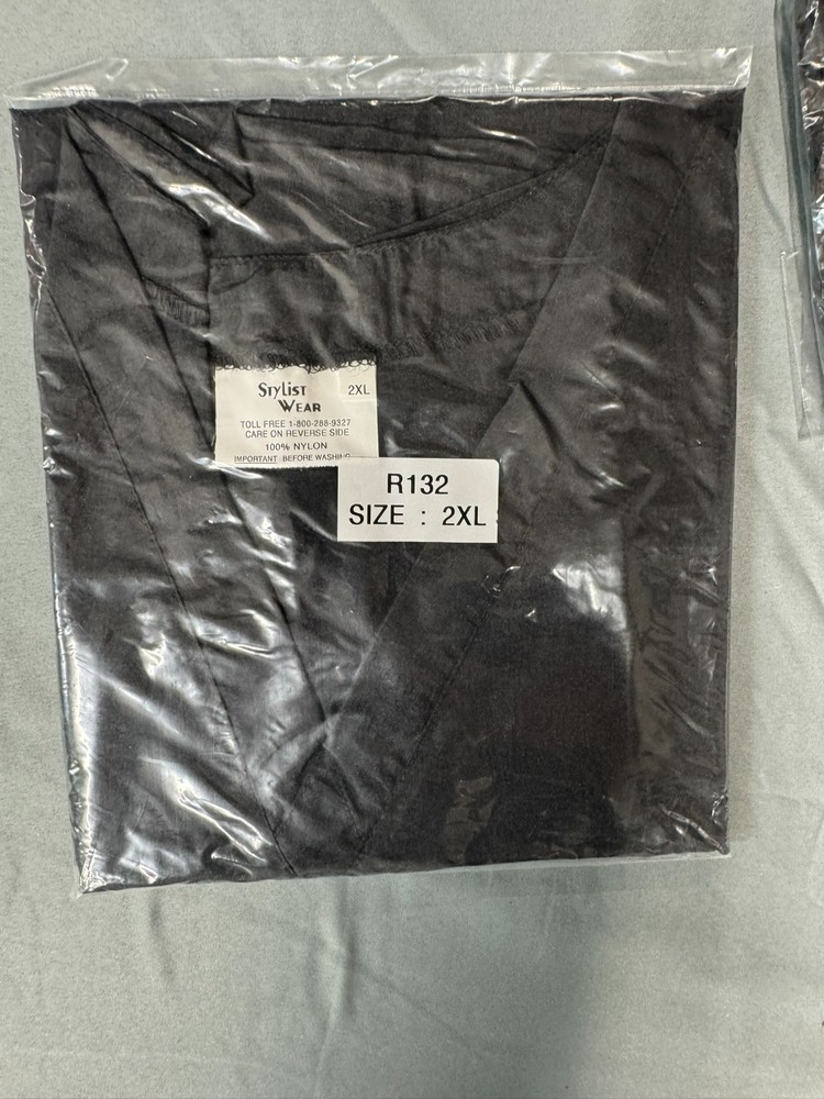 Stylist Wear Grooming pullover - BLACK PULLOVER Size 2XL  Item R132