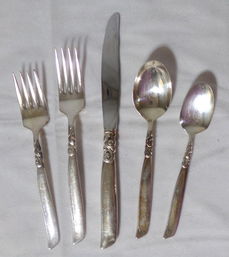 South Seas Community Silverplate Flatware Set 75 Pieces