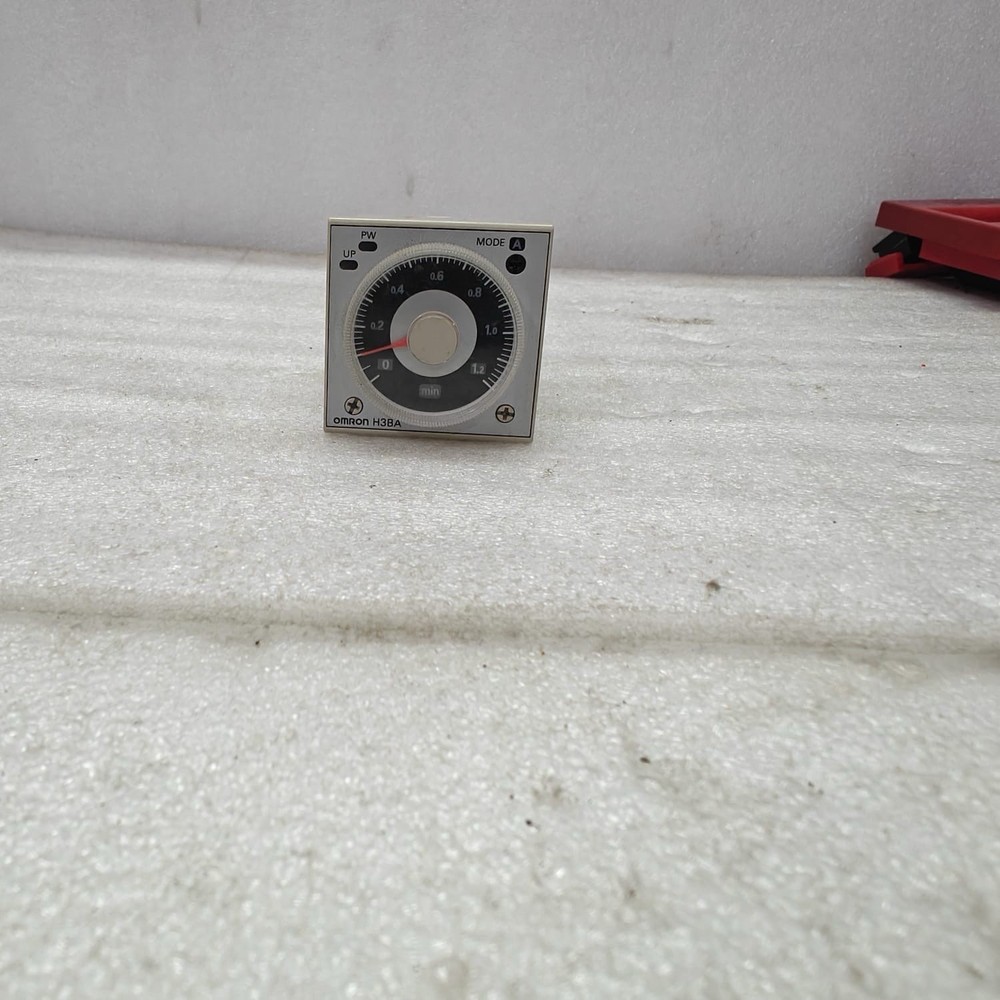 OMRON H3BA-N TIMER 220VAC 50/60Hz