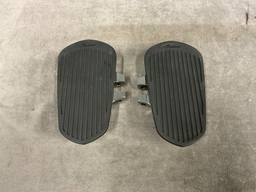 INDIAN ROADMASTER PASSENGER FLOORBOARDS