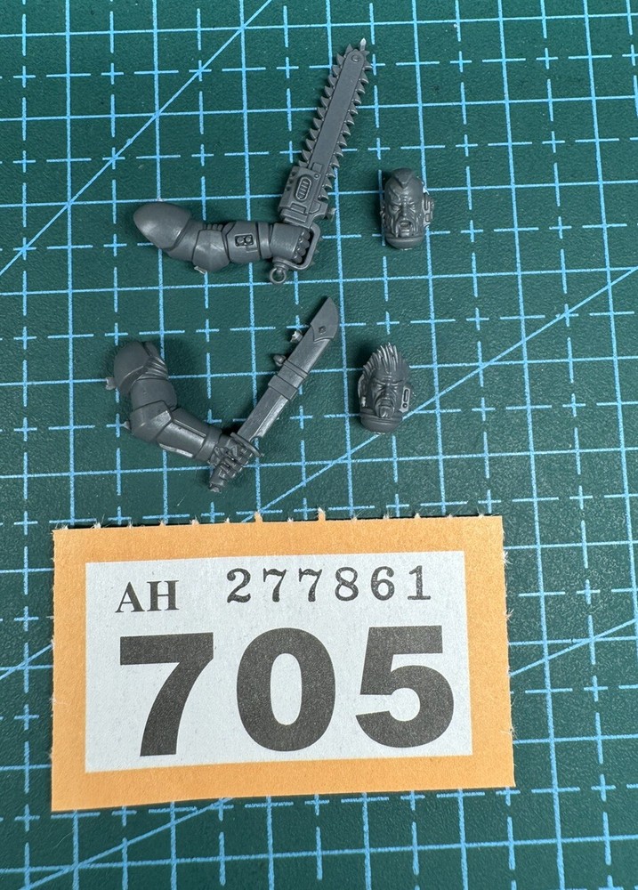 Space Marine Space Wolf Wolves Arm Bits Bundle 40k Chainsword Knife Heresy