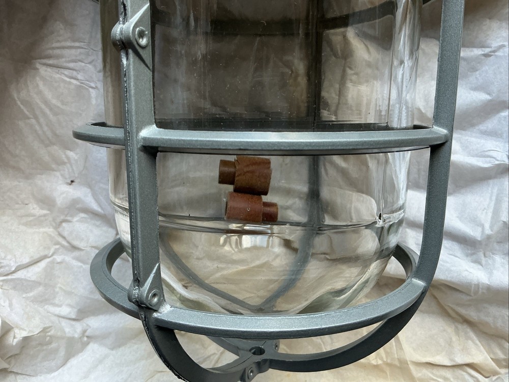 HAZLUX LIGHT FIXTURE
