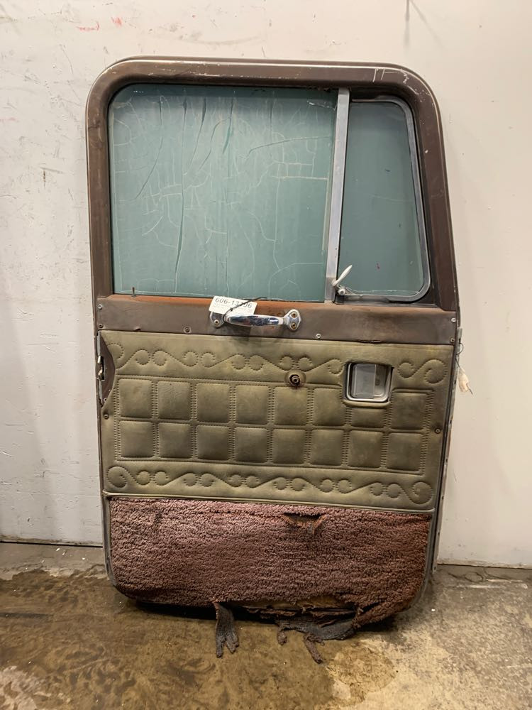 Peterbilt 378 Door (606-13196)