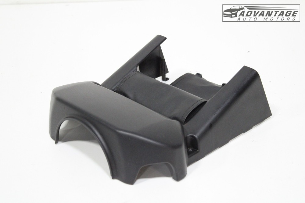 2018-2024  FREIGHTLINER CASCADIA LEFT SIDE UPPER STEERING COLUMN COVER TRIM OEM