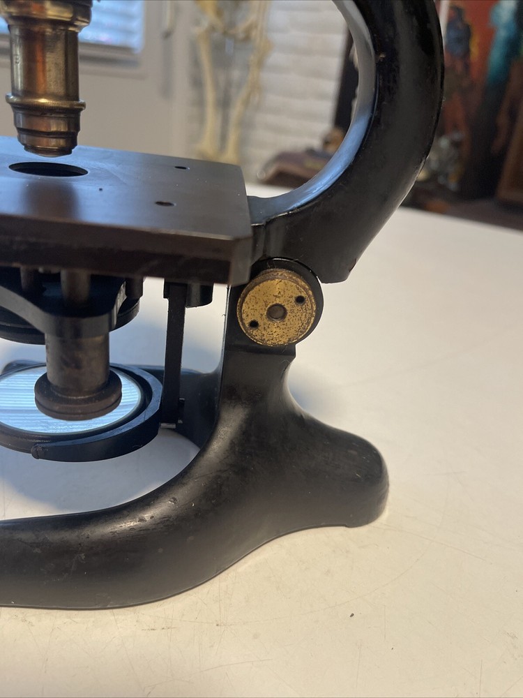 ANTIQUE ERNST LEITZ WETZLAR BRASS MICROSCOPE No 162775