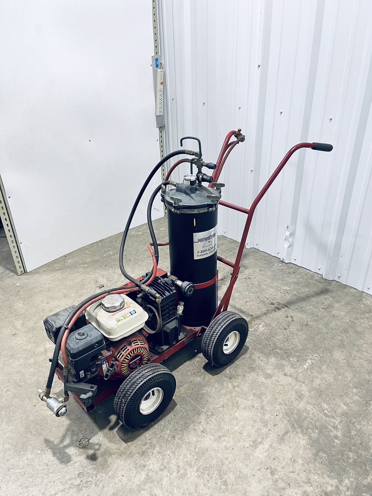 UNTESTED NEWSTRIPE 1004940 CONVENTIONAL STRIPING MACHINE