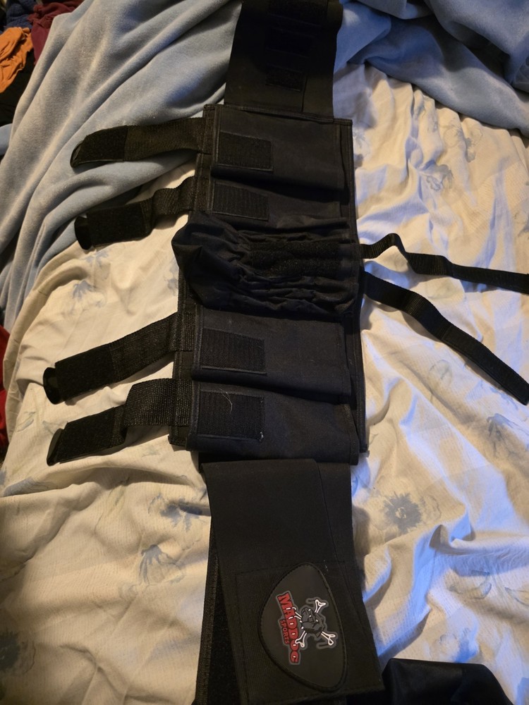 Maddog 4+1 Vertical Paintball Harness Black