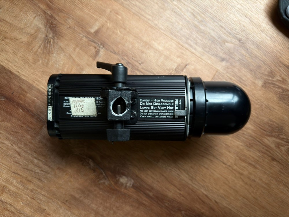 White Lightning X800 Monolight Studio Flash tested working