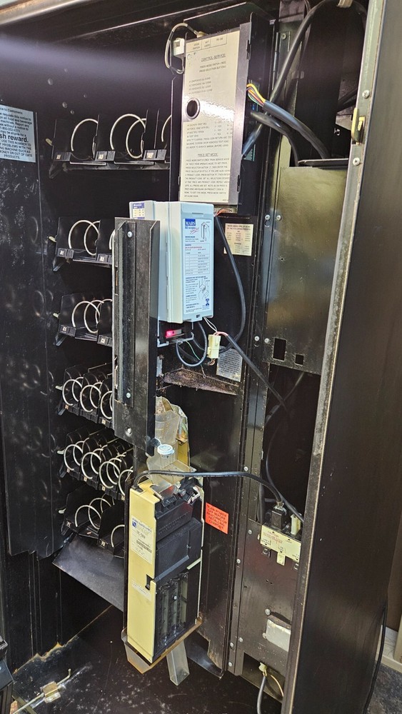 FULLY WORKING Automatic Products AP 112 SHALLOW Snack Vending Machine, WARRANTY!