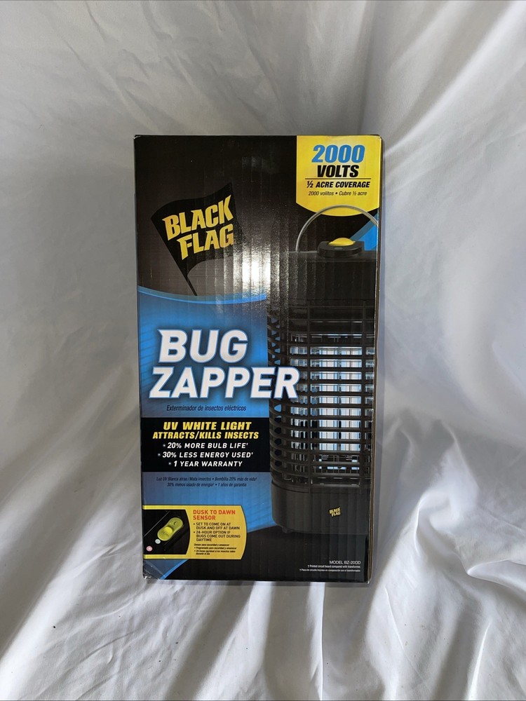 Black Flag Bug Zapper 2000 Volt Electronic Plug In Insect Killer BZ-20 + BULB