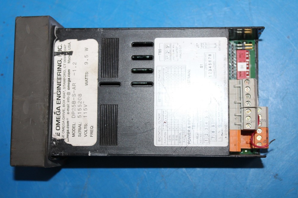 OMEGA DP25B-S-AR / DP25BSAR Digital Strain Gage Panel Meter