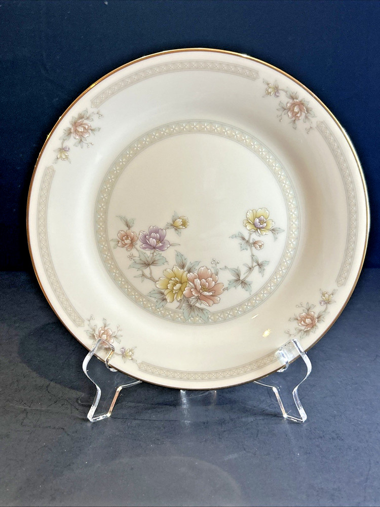 Noritake CERVANTES 5 Pc Place Setting Ivory China 7261 EUC