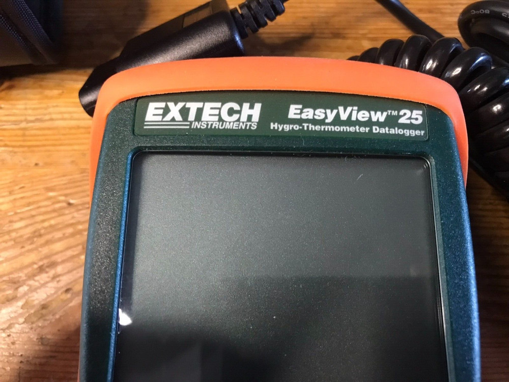 Extech EasyView 25 Hygro Thermometer Data Logger with Case Easy View