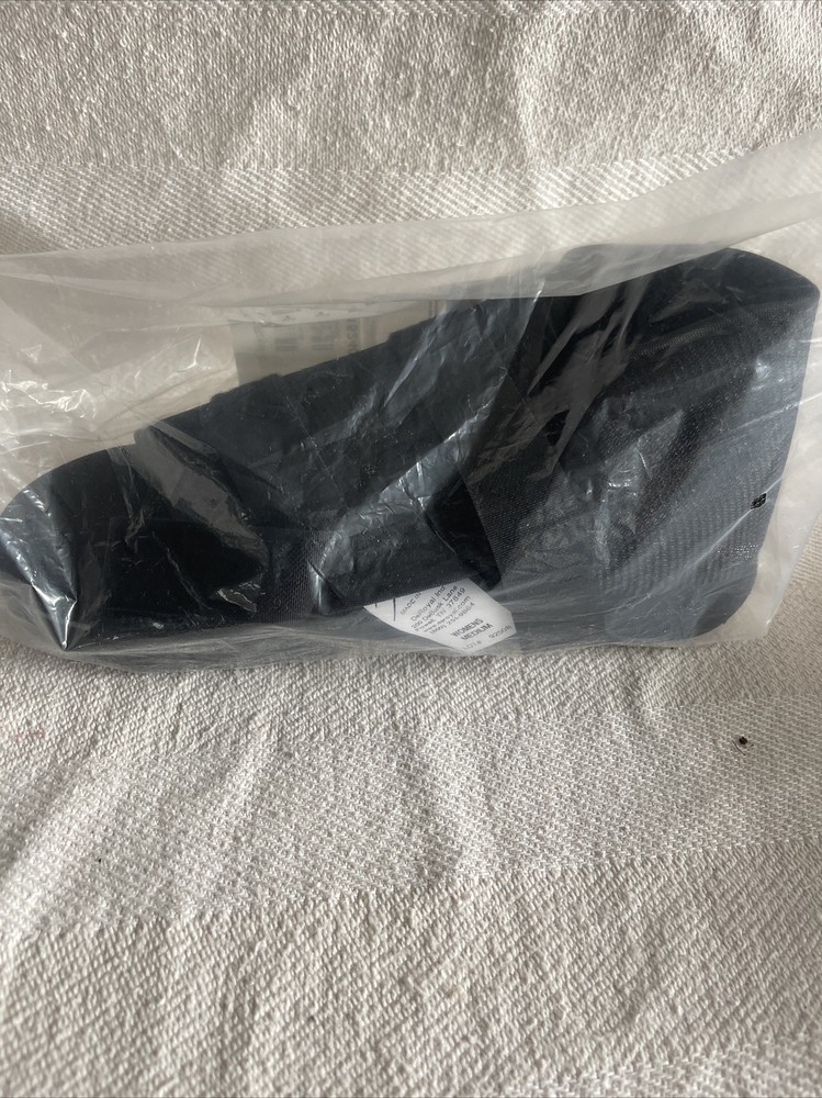 DeRoyal...Medium...Post Op Hook & Loop closure Shoe...Female Ref A152406 Black