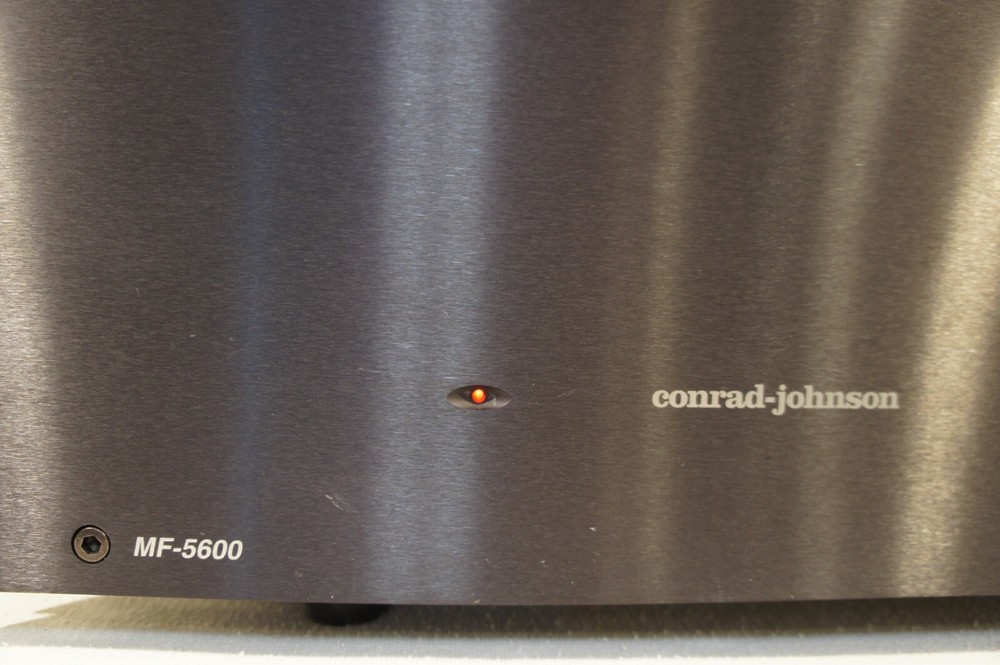 CONRAD JOHNSON MF-5600 POWER AMPLIFIER